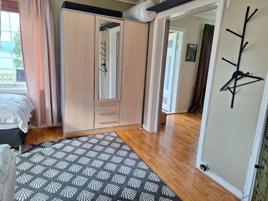 Privat Leilighet Pa Gard Med Badstue Og Nordlys 나르비크 외부 사진